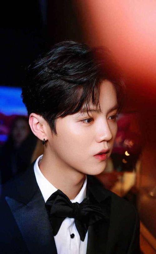 王鹤棣孟子义娱乐圈爆料,揭秘幕后真相  第3张