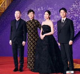 娱乐圈爆料冯小刚牵手,娱乐圈再掀波澜  第3张